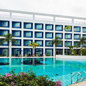 Republic Of Singapore Yacht Club